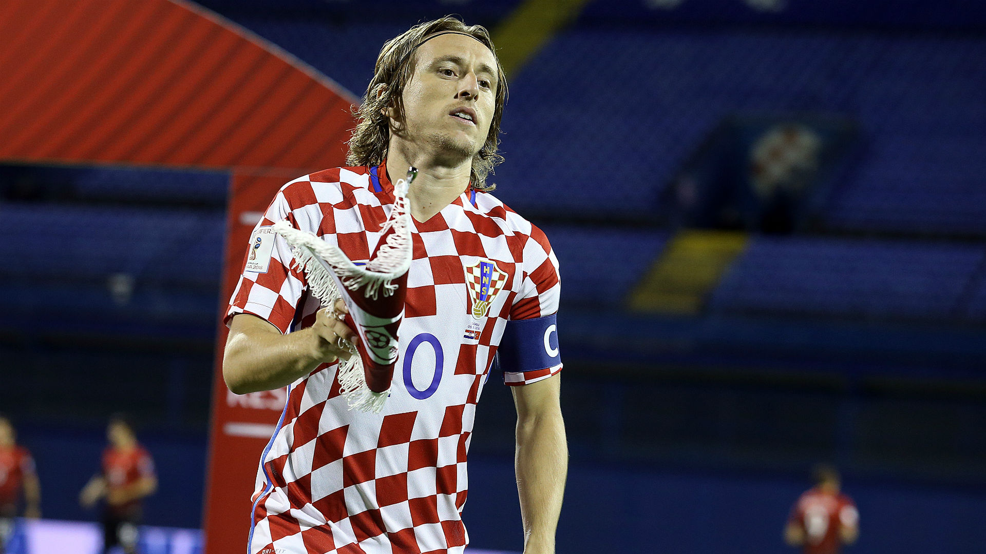 非洲雄狮无缘世界杯，曼联暗中得利